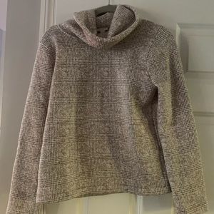 J Crew Women’s houndstooth turtleneck top with fleece lining.